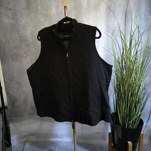Avenue Women's Black Quilted Vest Sz 22-24